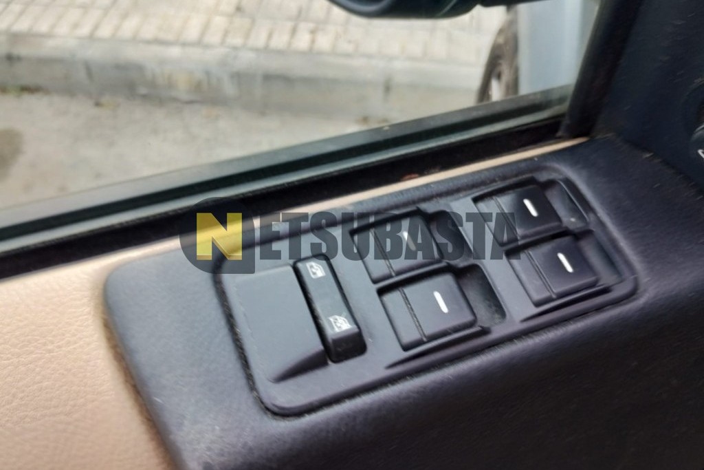 Land-Rover Discovery 3.0 TDV6 2.7 SE CommandShift 2007