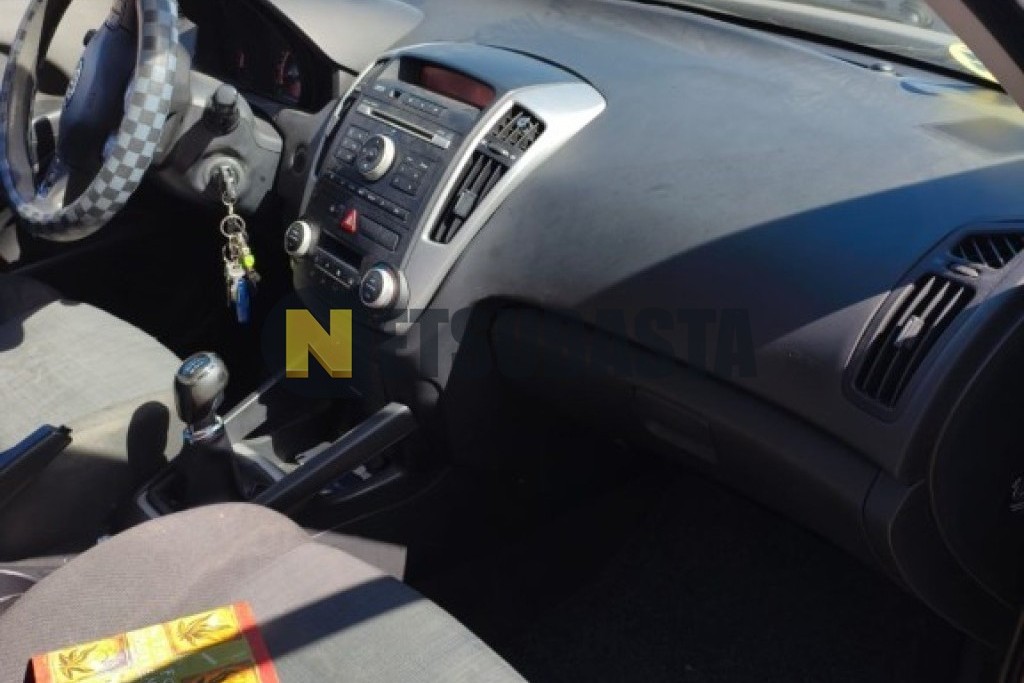 Kia ceed 1.6 CRDi 2010