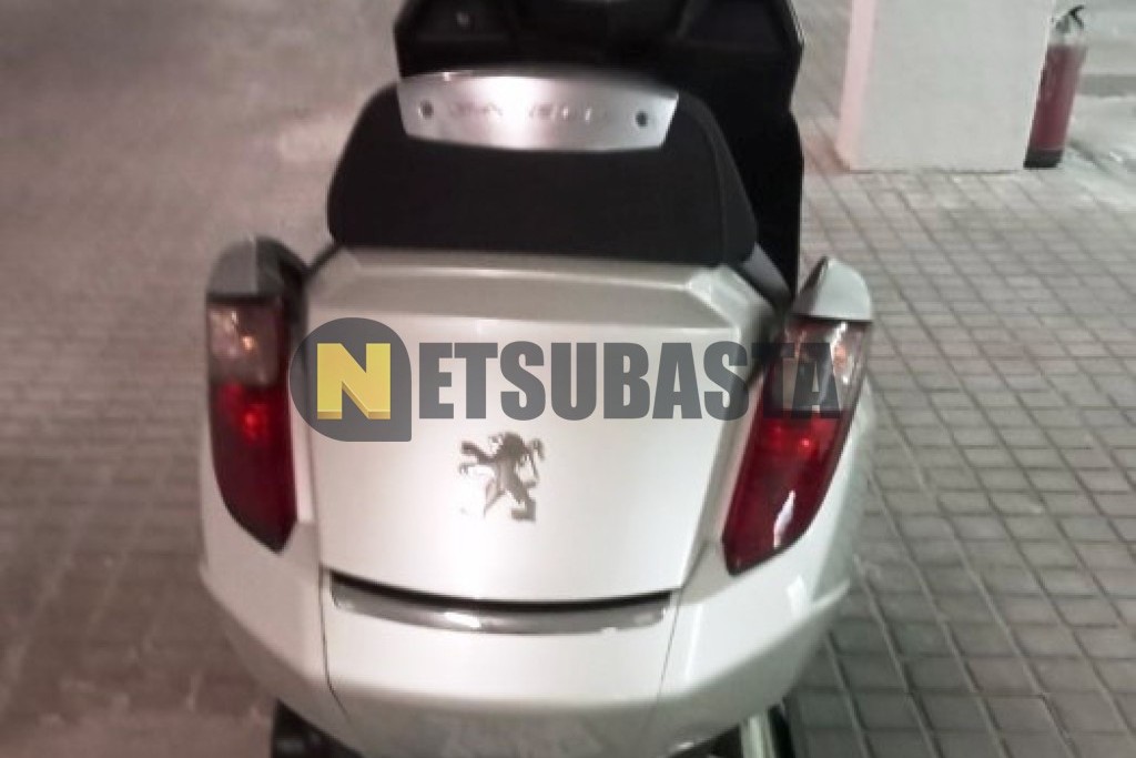 Peugeot SATELIS 125 2012