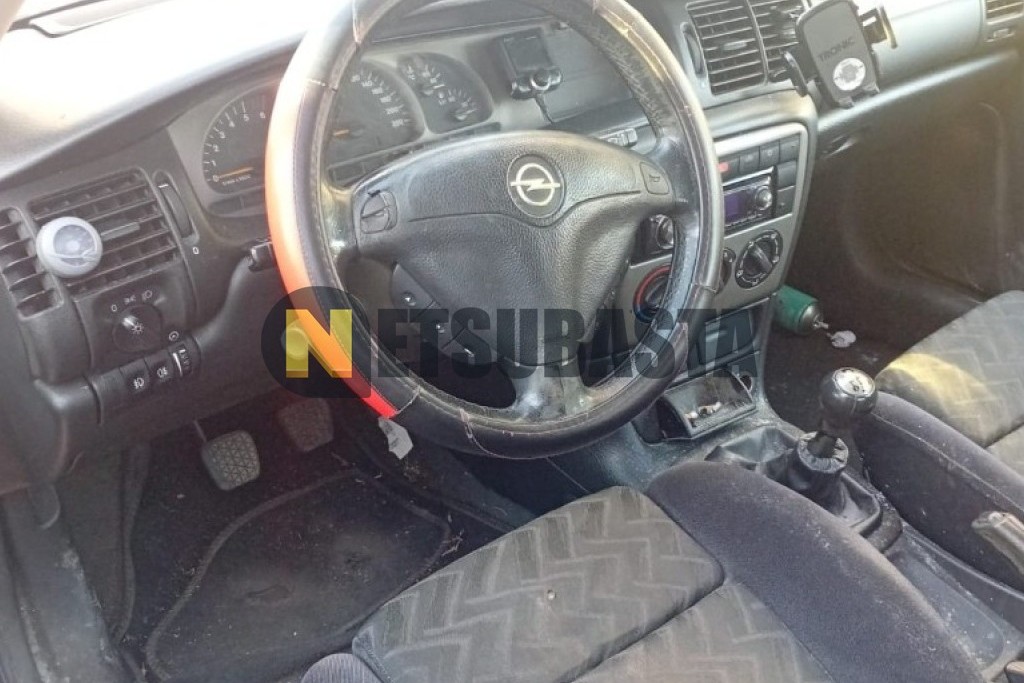 Opel Vectra 2.0 DTI 2000