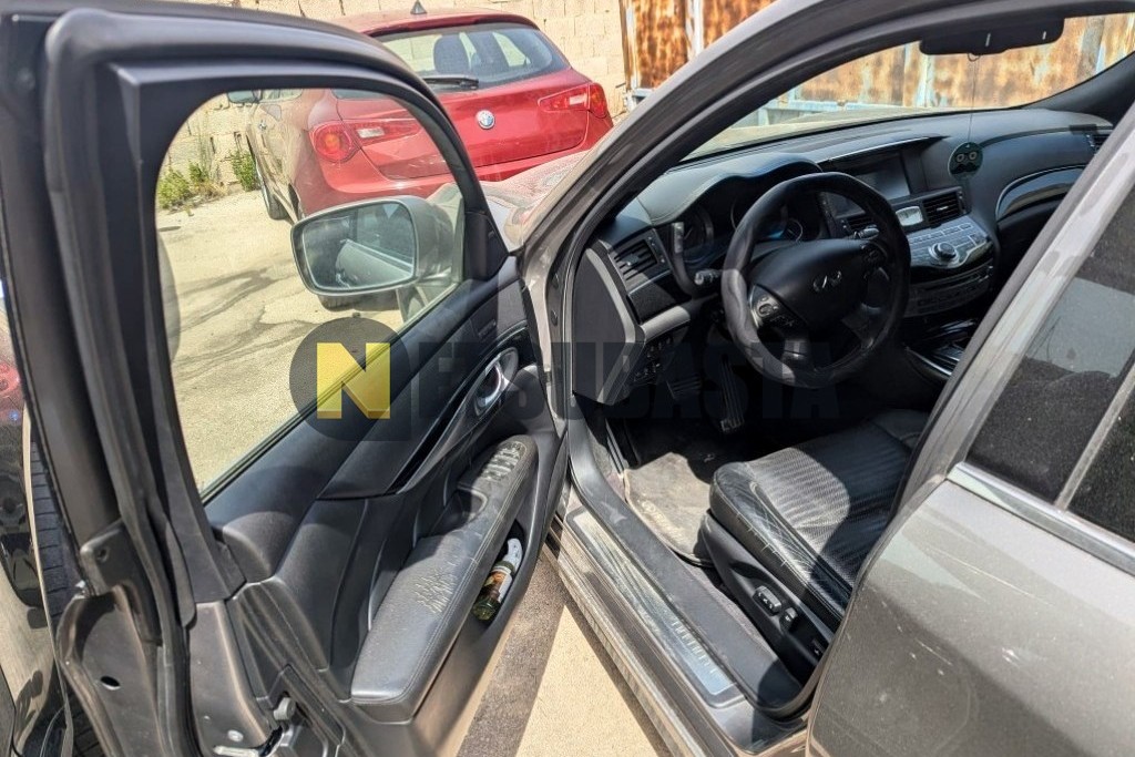 Infiniti M30d S 2013