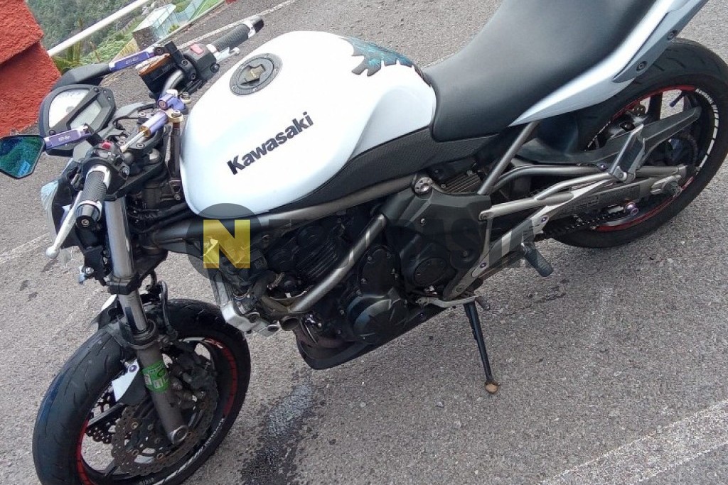 Kawasaki 650 ERN 2009