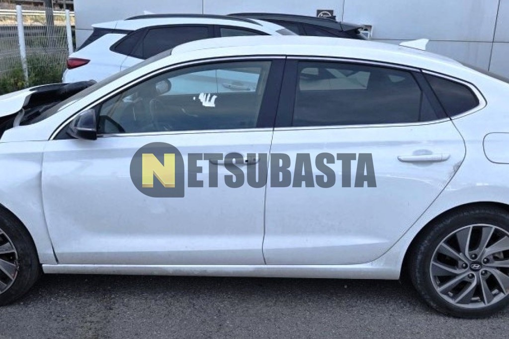 Hyundai i30 Fastback T-GDi 1.4 2019