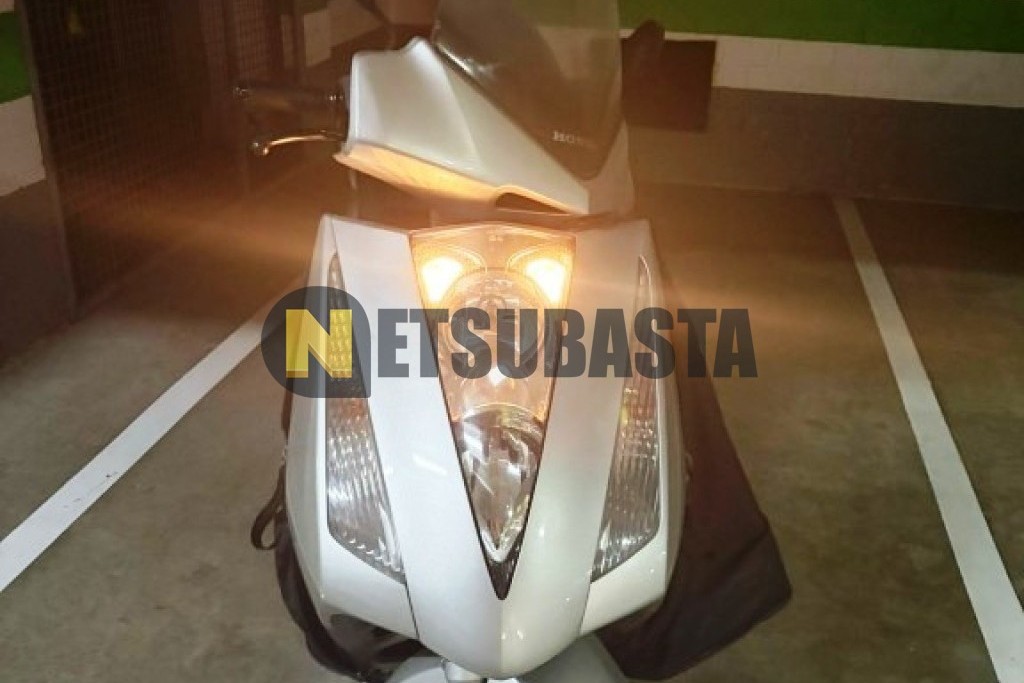 Honda FES 125 Pantheon 2006