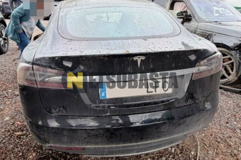 Tesla Model S 60 kWh 2014