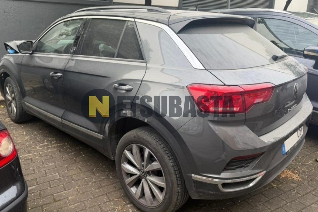 Volkswagen T-Roc 1.5 TSI DSG 7 vel. 2021