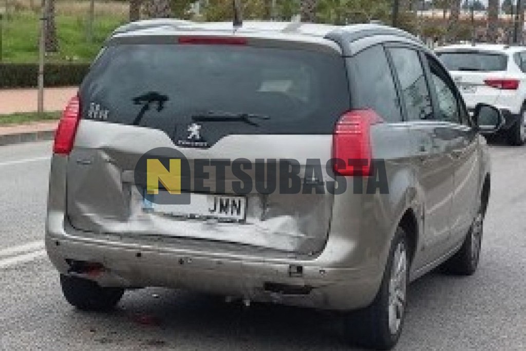 Peugeot 5008 1.6 BlueHDi 2016