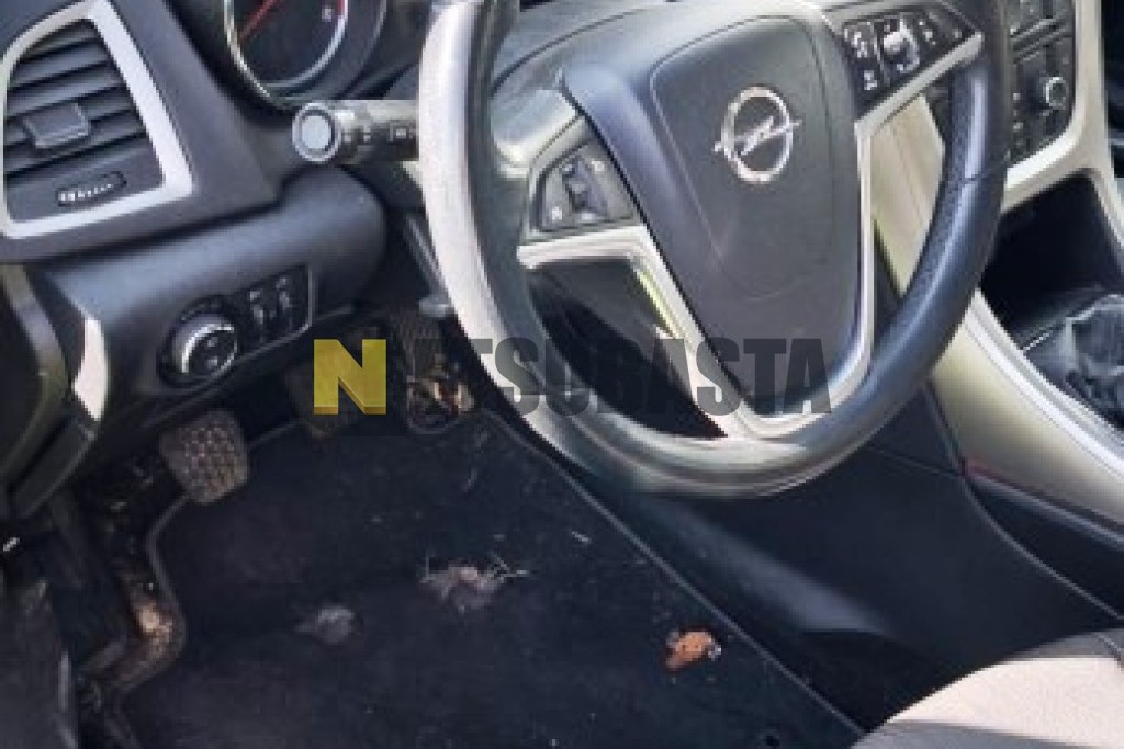 Opel Astra 1.7 CDTI 2011