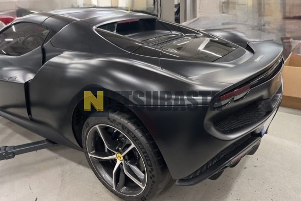 Ferrari 296 GTS 2023