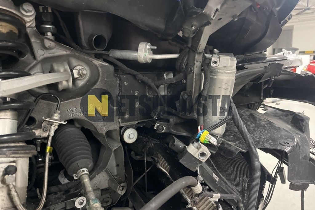 Ferrari 296 GTS 2023