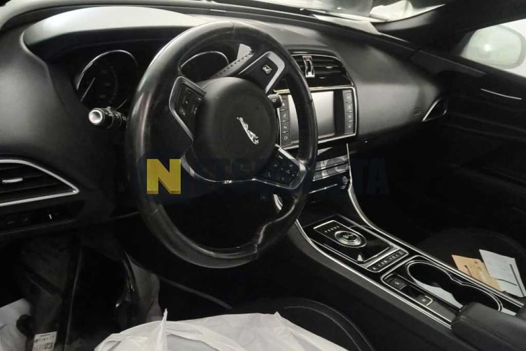 Jaguar XE 2.0 Diesel Auto 2016