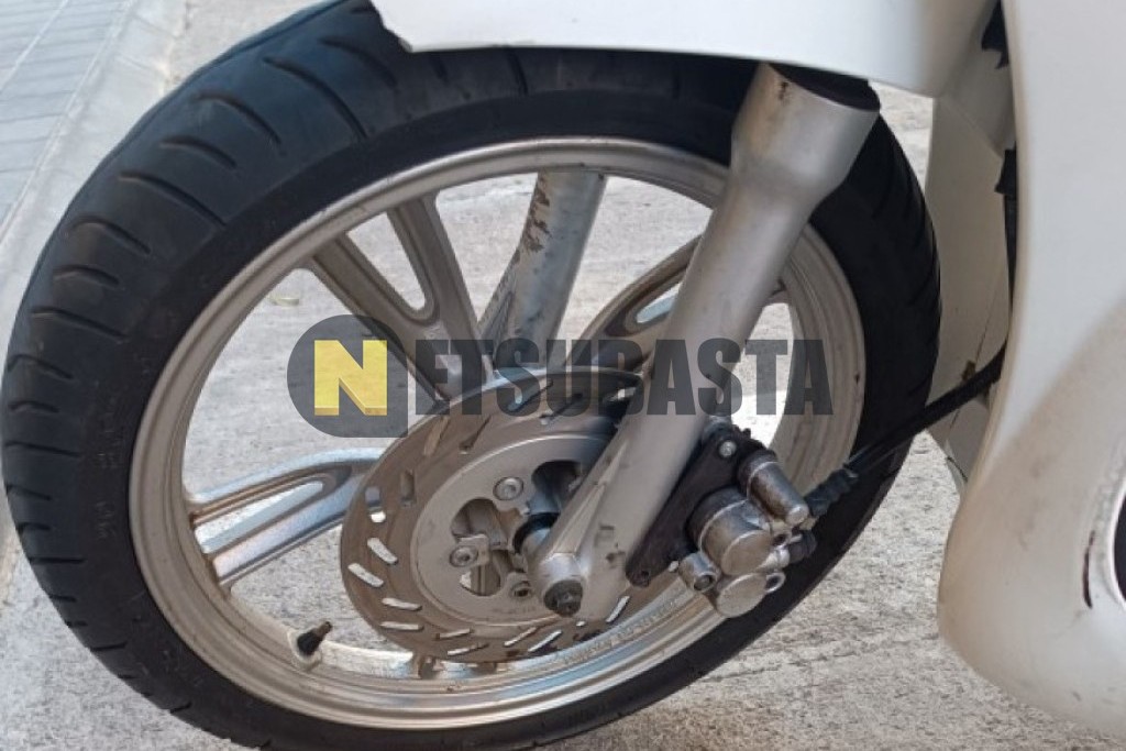 Peugeot Tweet 125 2015