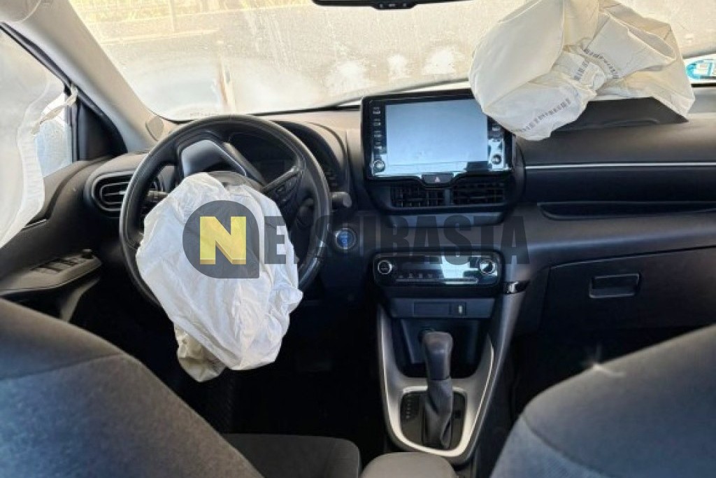 Toyota Yaris 120H 2021