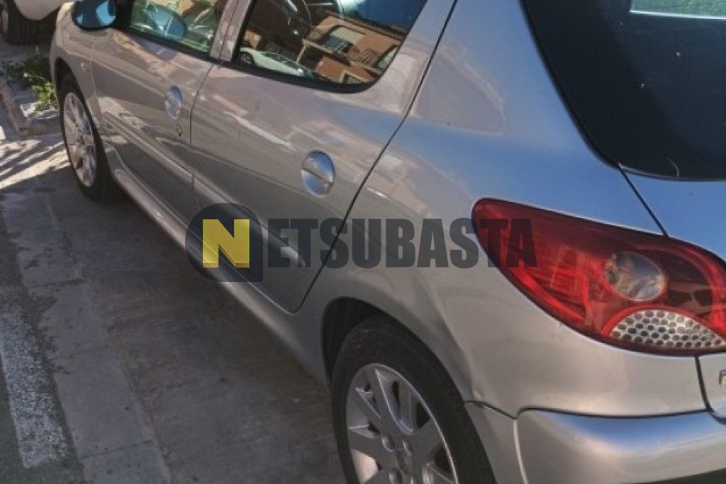 Peugeot 206+ 1.4 HDi 2011