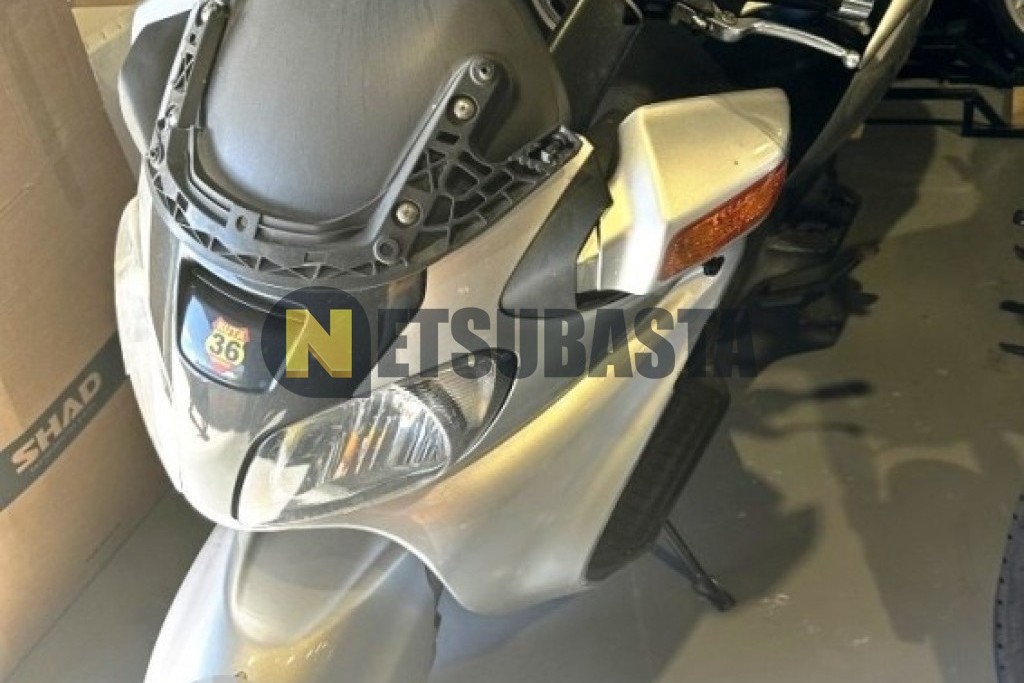 Suzuki BURGMAN 650 Executive 2004