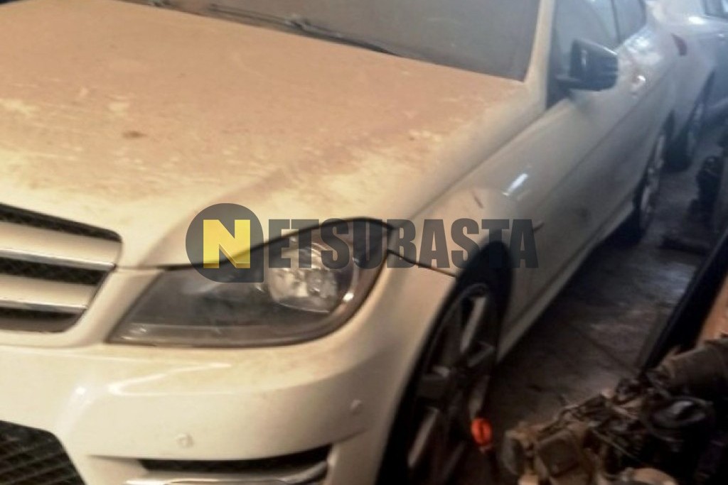 Mercedes-Benz C 250 CDI BlueEFFICIENCY Coupé Aut. 2011