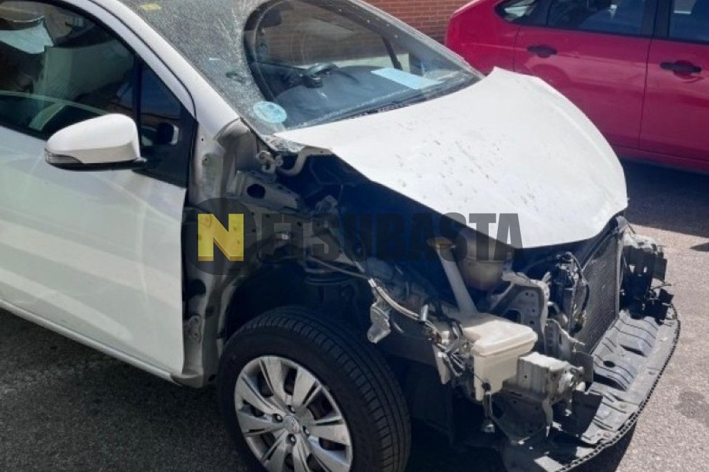 Toyota Yaris 90D 2014