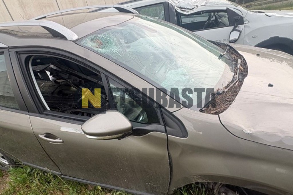 Peugeot 2008 1.6 e-HDi 2014