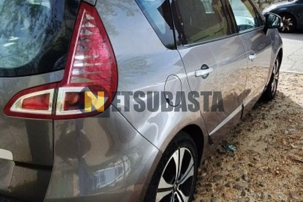 Renault Scénic 2.0 CVT 2011