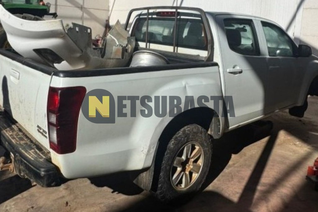 Isuzu D-MAX Crew Planet 4x4 2.5 2017