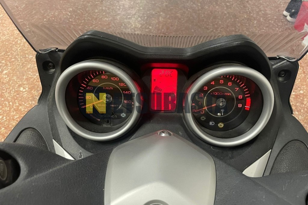 Yamaha XMAX 250 2011