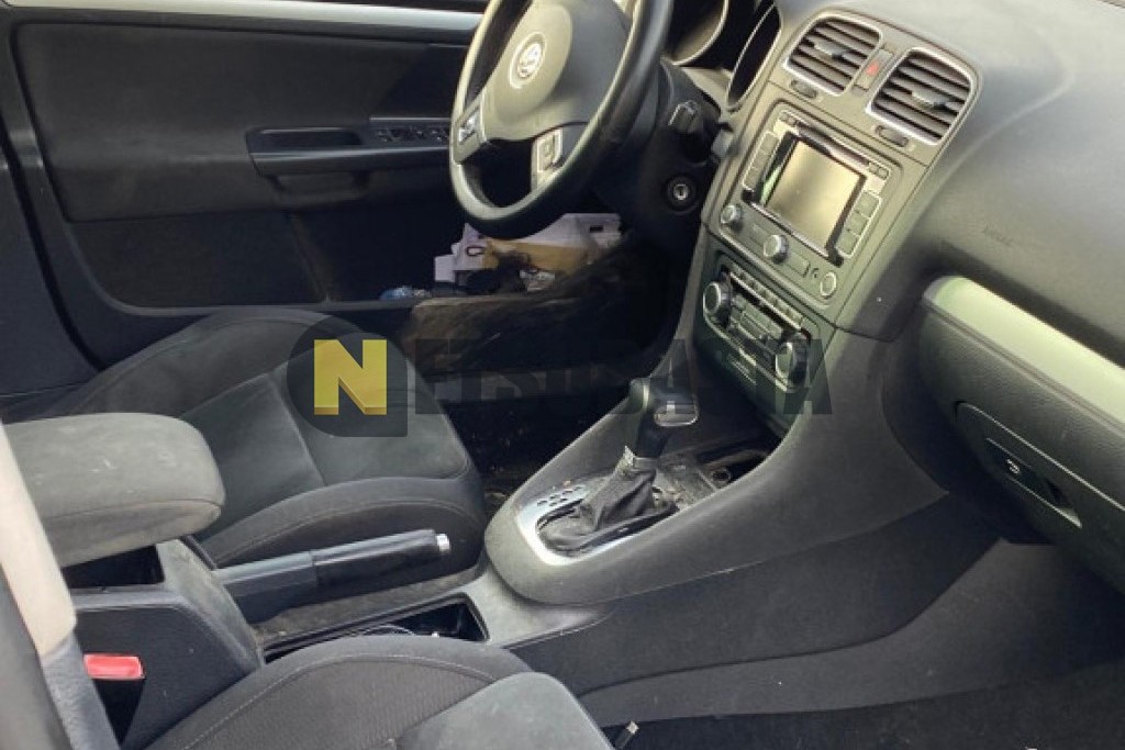 Volkswagen Golf Variant 2.0 TDI CR DPF DSG 2010