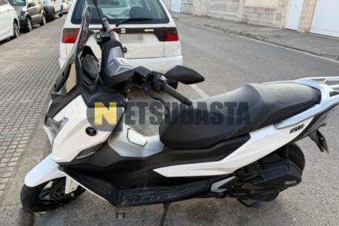 Yamaha X-Max 125 2011