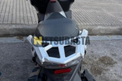 Yamaha X-Max 125 2011