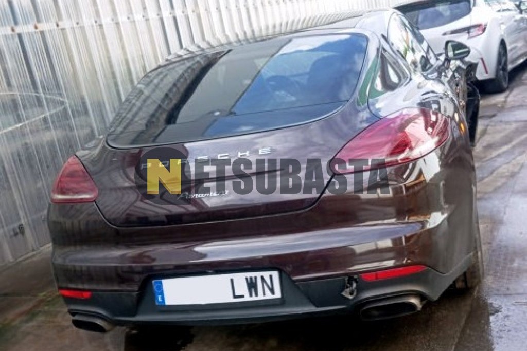 Porsche Panamera Diesel 2015
