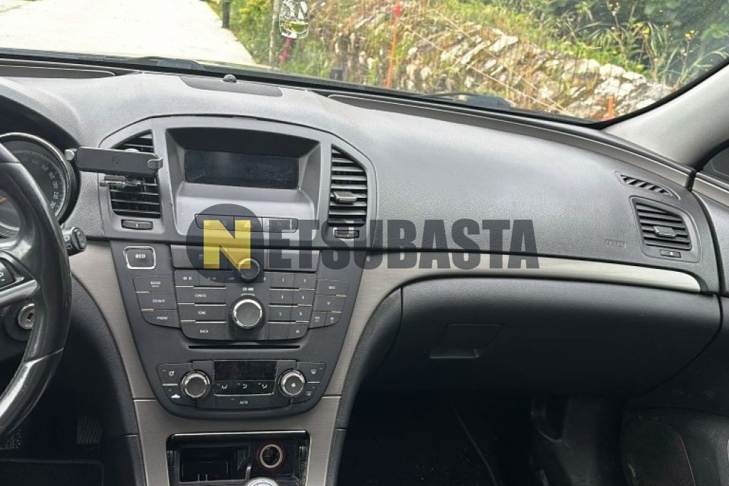 Opel Insignia Sports Tourer 2.0 CDTI 2012