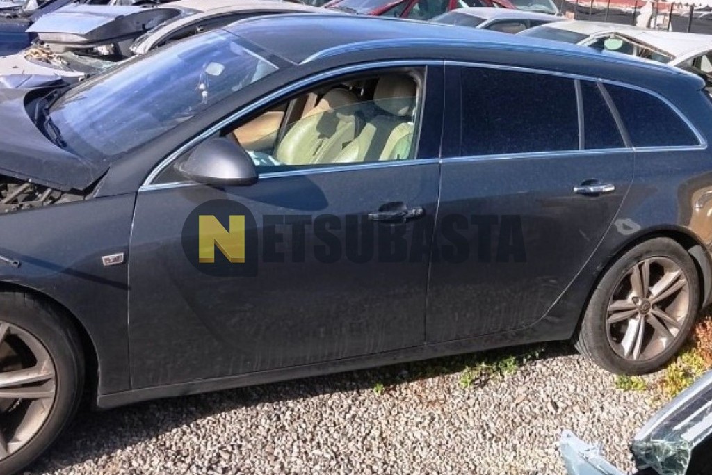 Opel Insignia Sports Tourer 2.0 CDTI 2012