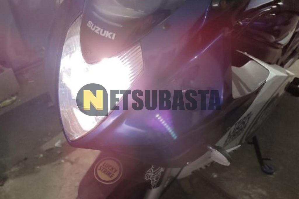 Suzuki GS 500F 2006