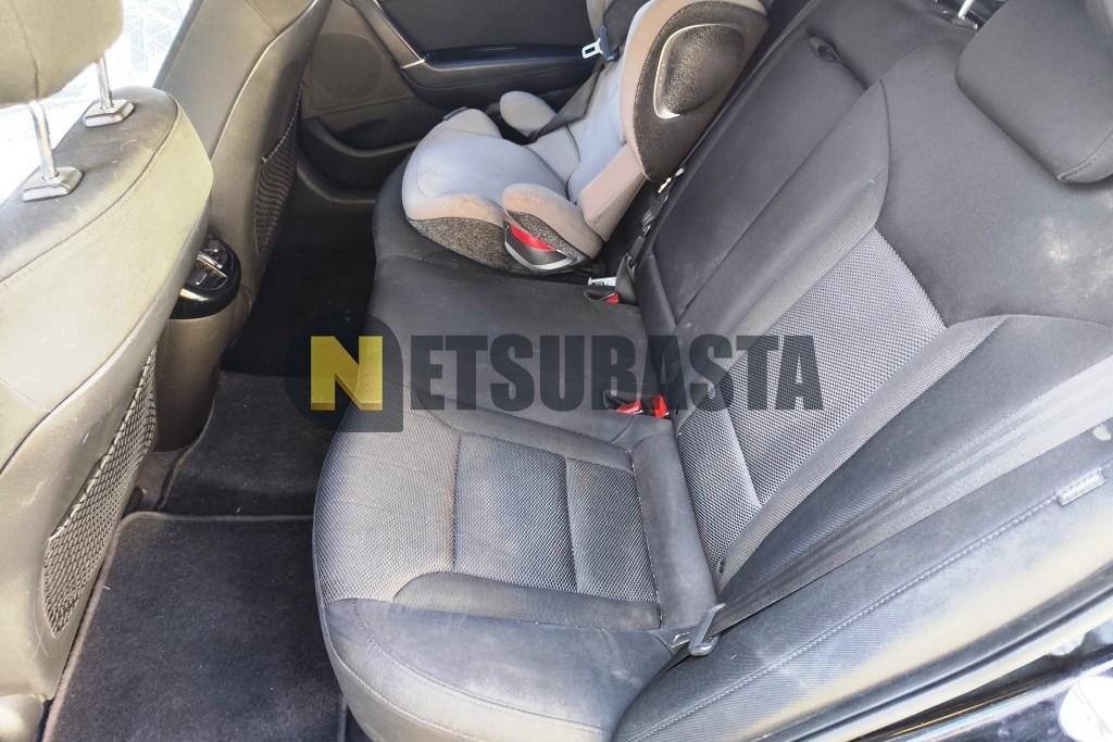 Hyundai i40 CW 1.7 CRDi BlueDrive 2012