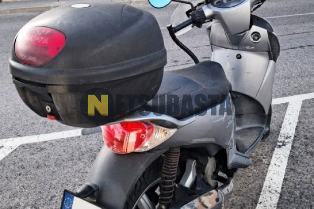 Aprilia Scarabeo 125 2017