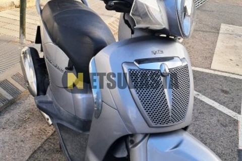 Piaggio X EVO 125 2016