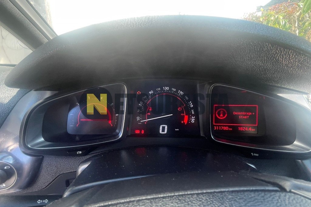 Citroën DS5 2.0 HDi 2012