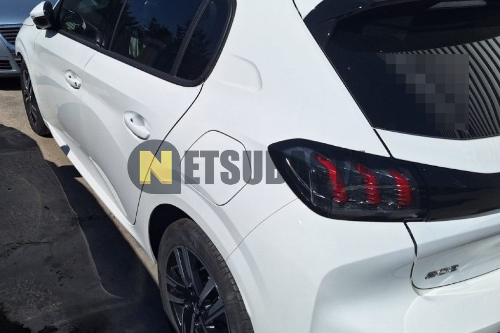 Peugeot 208 1.2 PureTech 2021