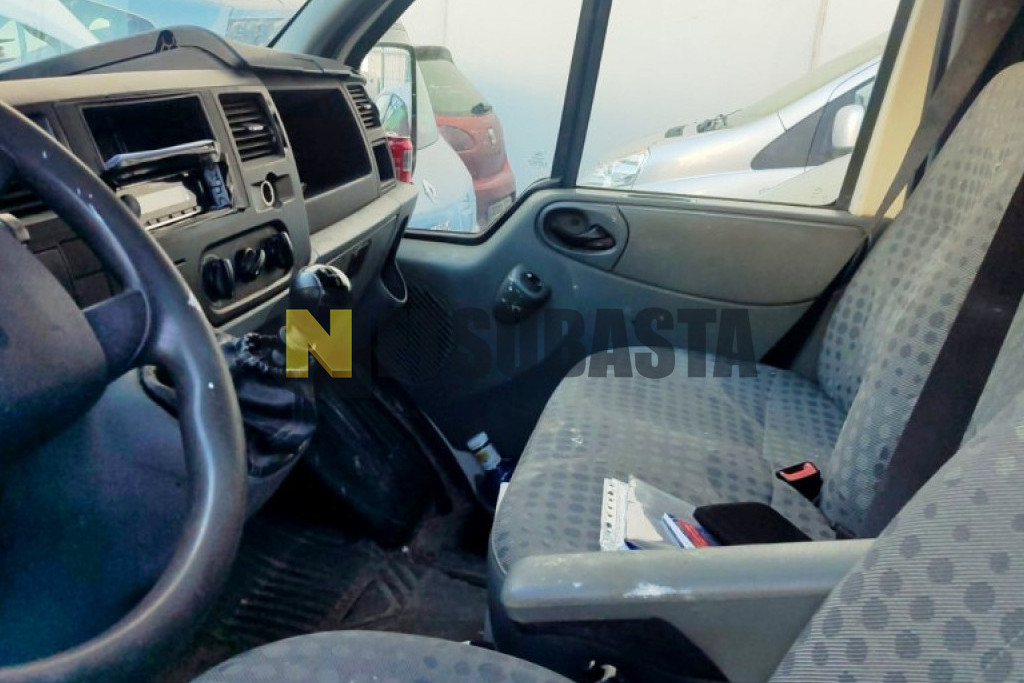 Ford Transit 2.4 TDCi 2011