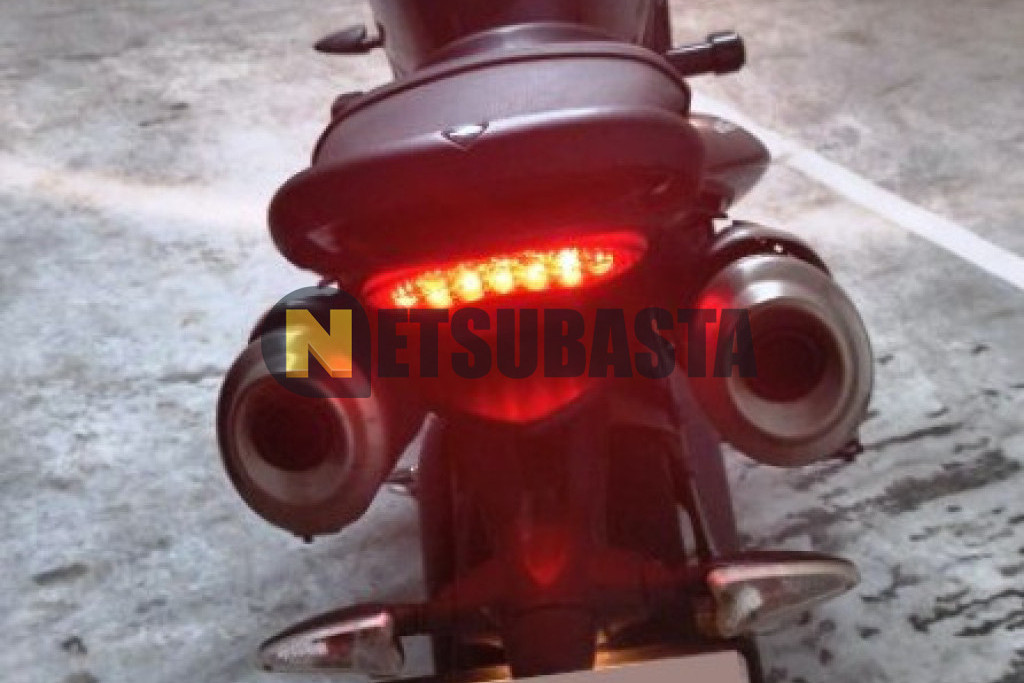 Triumph Street Triple 675 2010