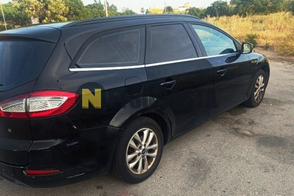 Ford Mondeo Sportbreak 2.0 TDCi 2012