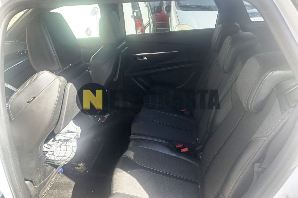 Peugeot 5008 1.6 THP EAT6 2017