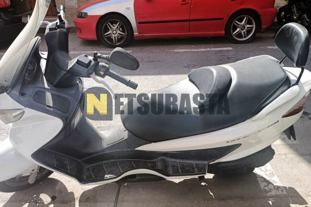 Suzuki Burgman 200 2013