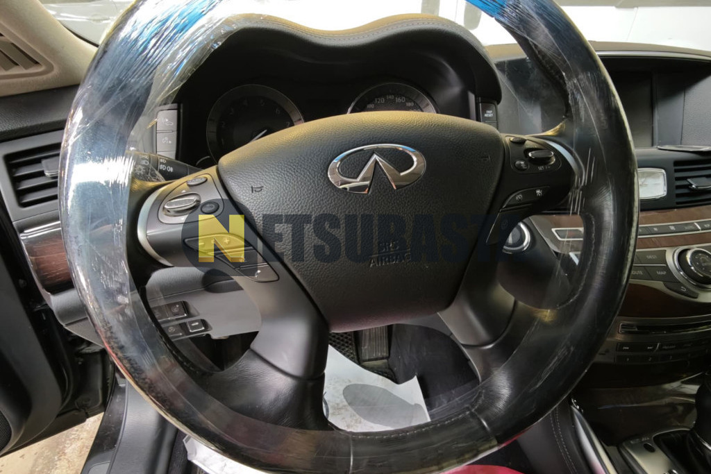 Infiniti M35h 2011