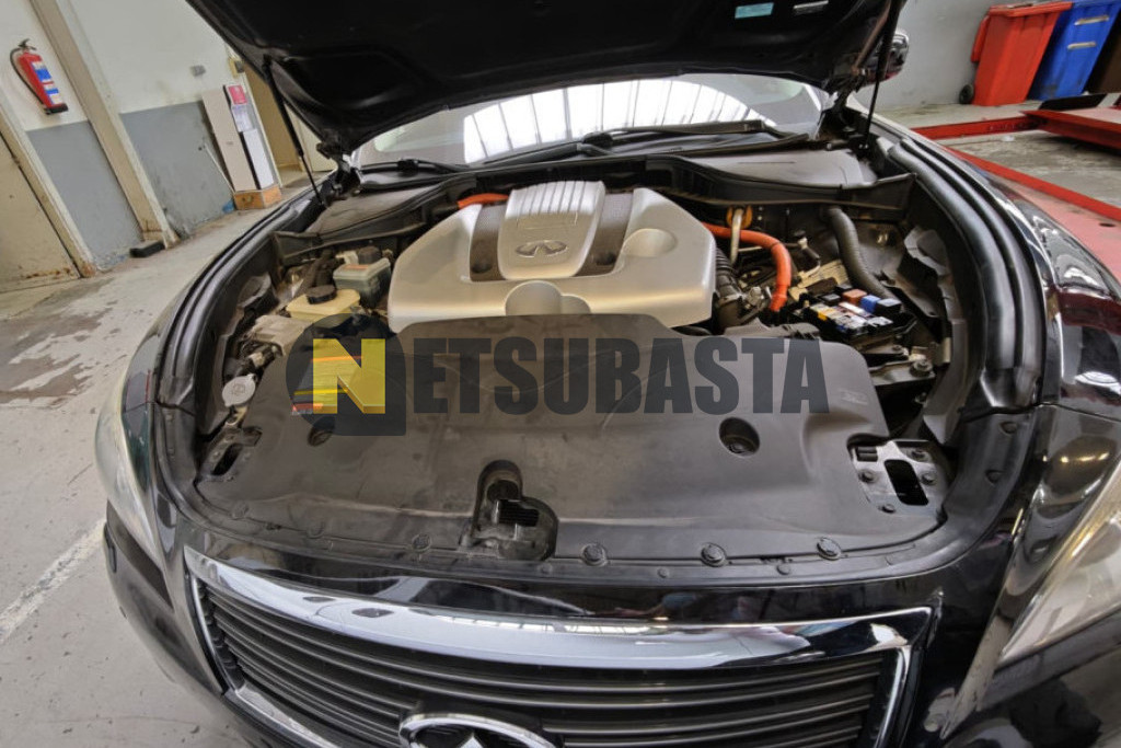 Infiniti M35h 2011
