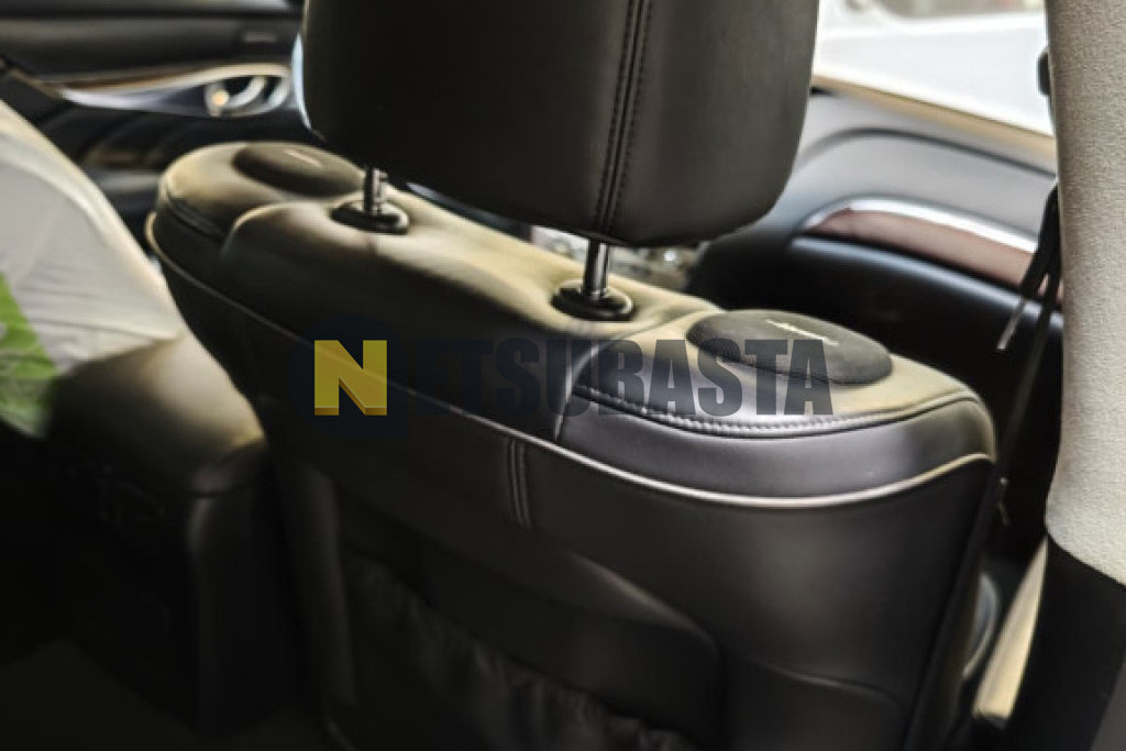 Infiniti M35h 2011