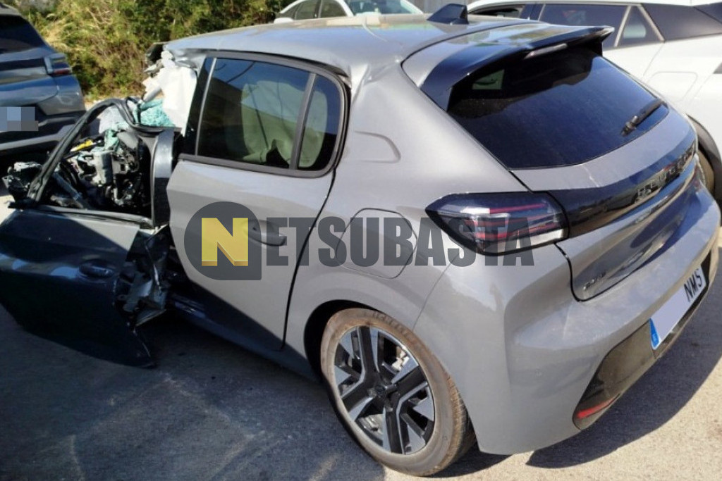 Peugeot 208 Hybrid e-DCS6 2026