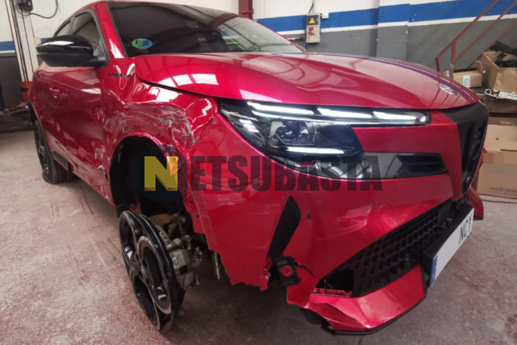 Alfa Romeo Junior Ibrida Speciale 1.2 eDCT6 2025