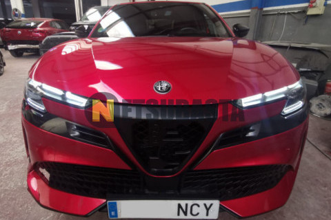 Alfa Romeo Junior Ibrida Speciale 1.2 eDCT6 2025
