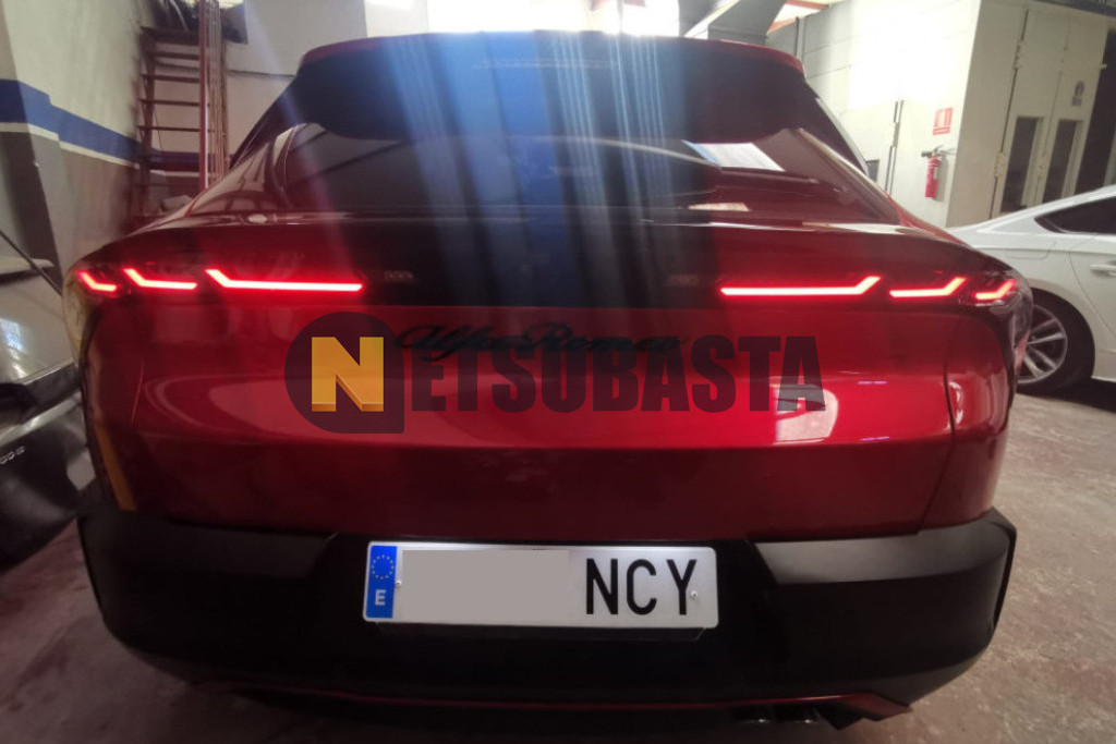 Alfa Romeo Junior Ibrida Speciale 1.2 eDCT6 2025