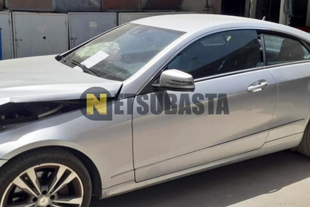 Mercedes-Benz E 220 BlueTEC Coupé Aut. 2016